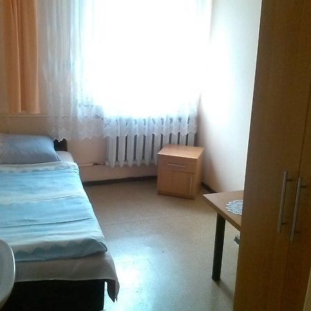 Pod Zielonym Kogutem Hostel Duszniki Zdrój Kamer foto