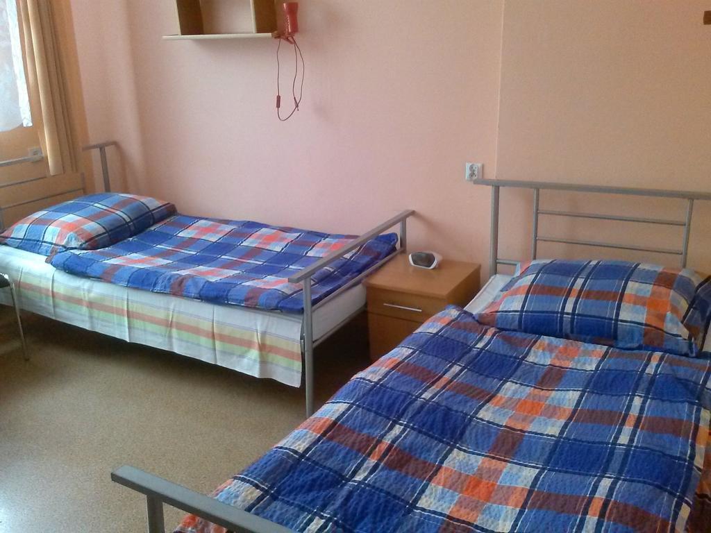 Pod Zielonym Kogutem Hostel Duszniki Zdrój Kamer foto