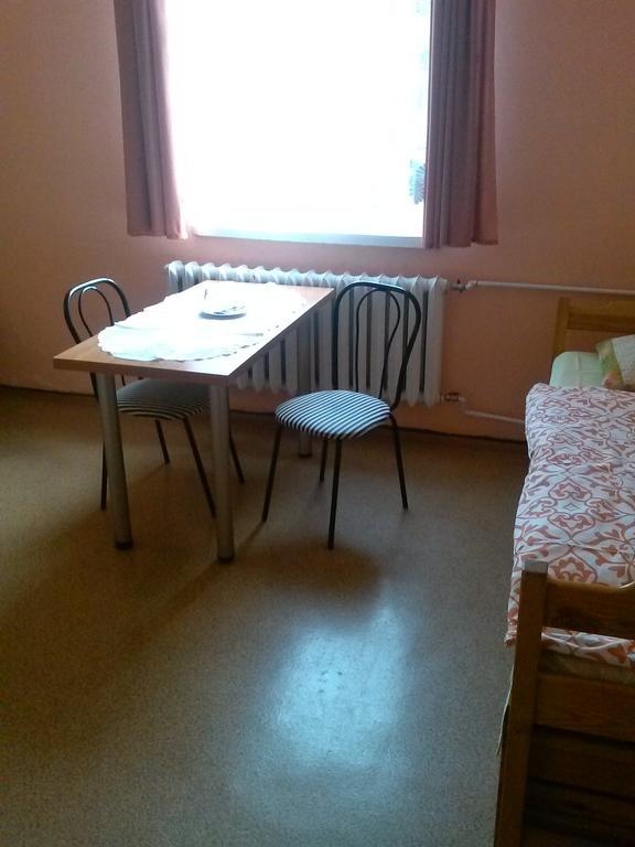 Pod Zielonym Kogutem Hostel Duszniki Zdrój Kamer foto